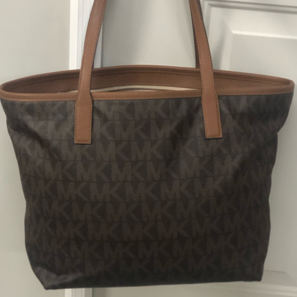 Brown Michael Kors logo tote bag
